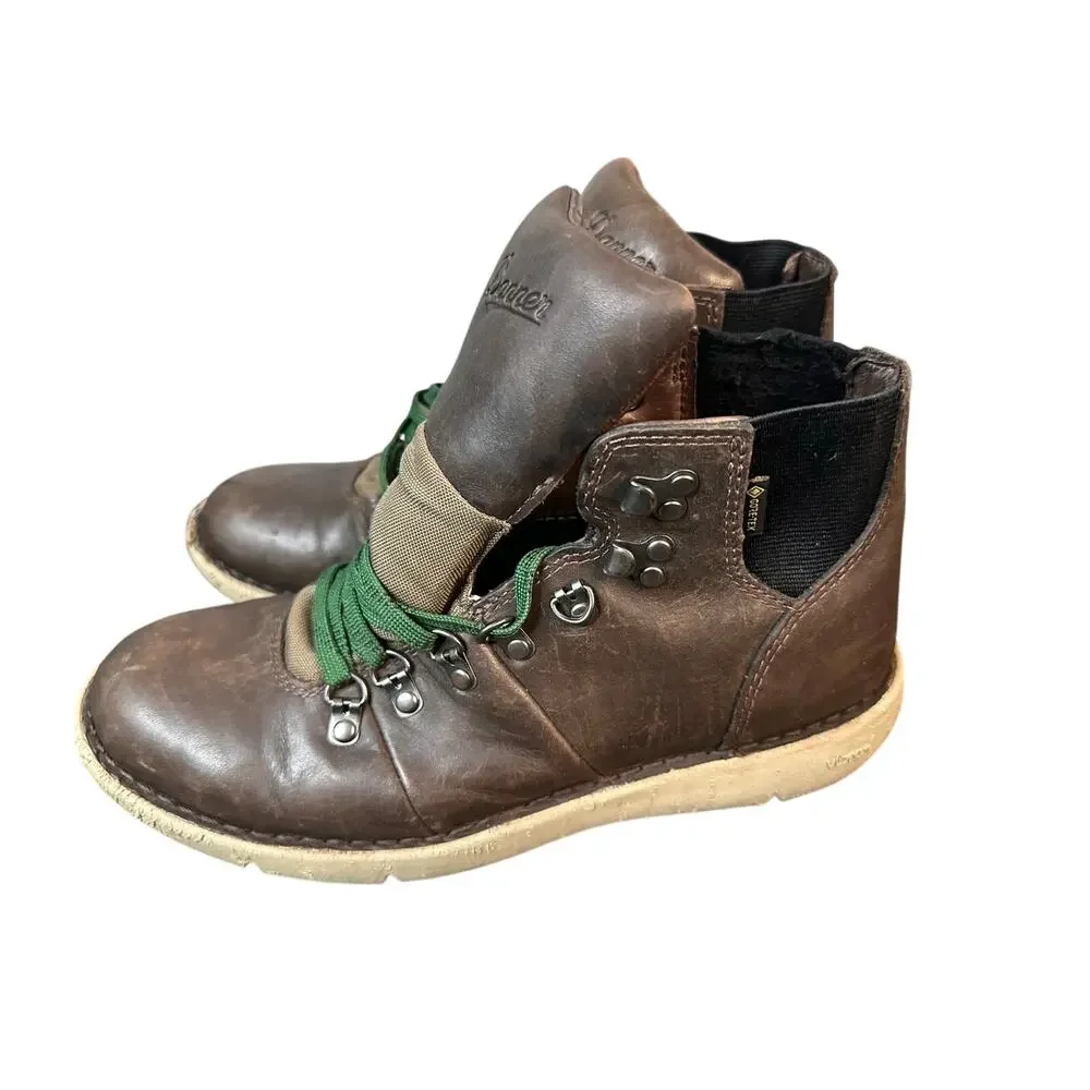Danner step into